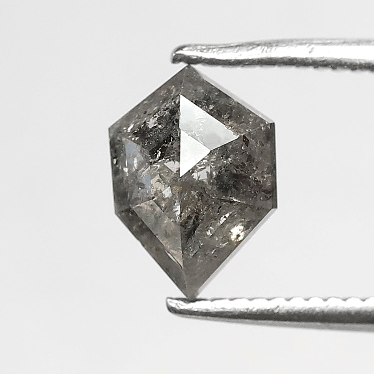 1.24 CT geometric Shape Salt and Pepper Diamond 7.90 MM black grey Color Loose Natural Diamond For Wedding Ring