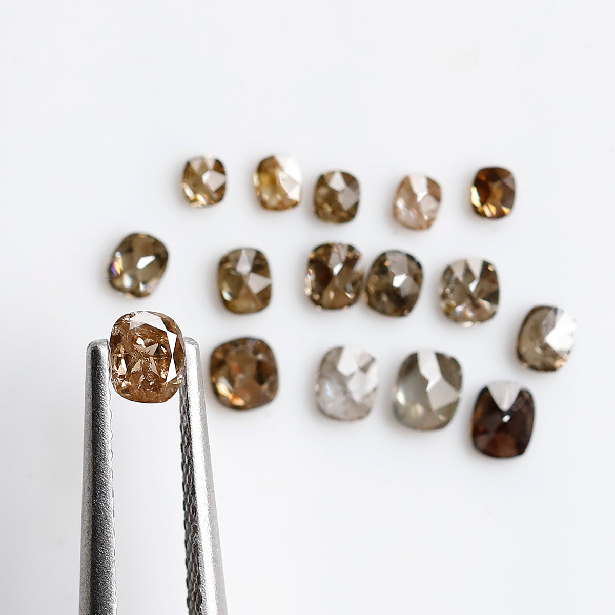 1.32 Ct Natural Loose Diamonds 2.0 to 3.8 MM Oval Cut Champagne Color SI Clarity Diamonds Modified Oval Shape For 16 Pieces