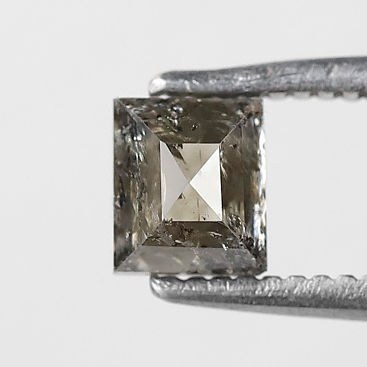 0.67 CT Geometric Shape Salt and Pepper Diamond 4.50 MM greenish Color Loose Natural Diamond For Wedding Ring