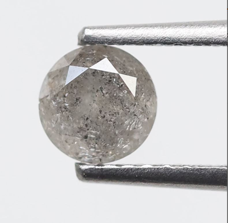 0.60 CT Round Brilliant cut Loose Natural Diamond, 5 x 5 mm Ethically Sourced Salt and Pepper Diamond