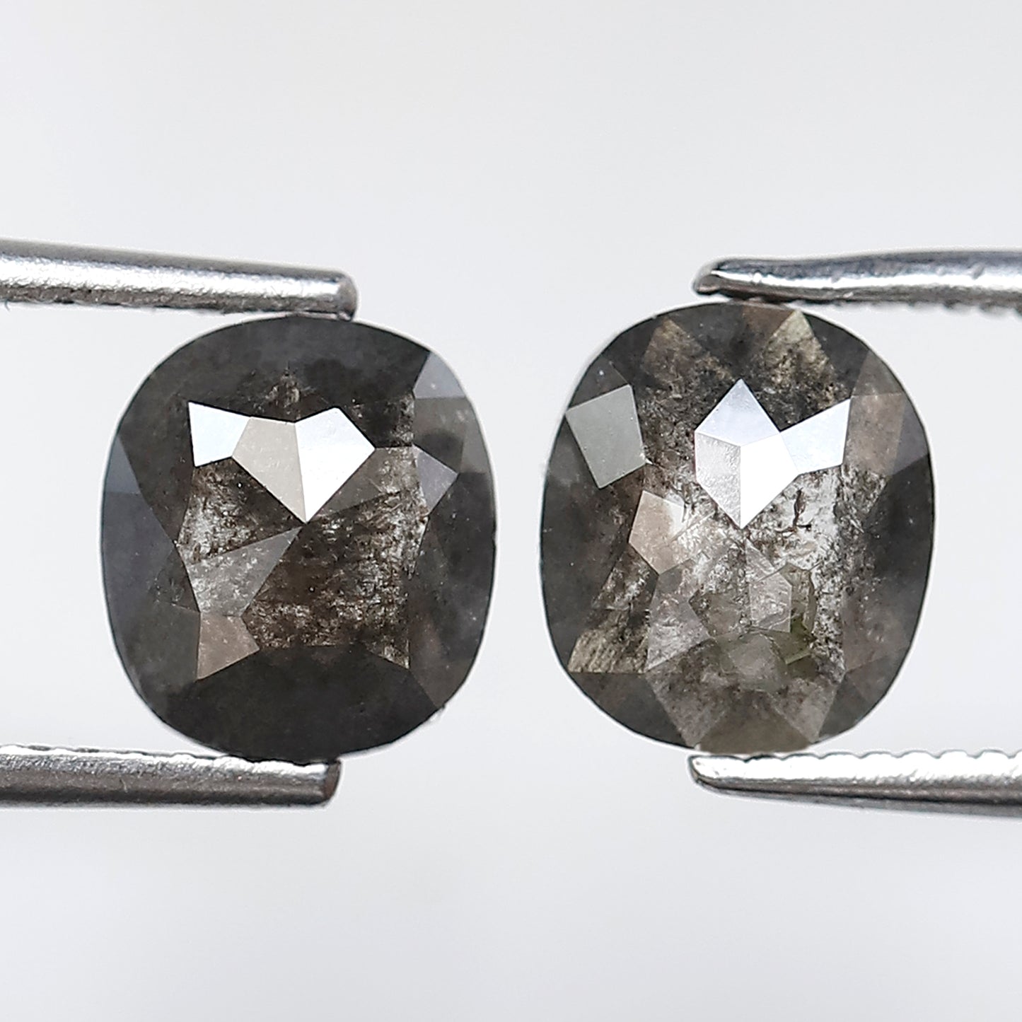 2.31 Ct 7.50 MM Pair Of Oval Shape Salt and pepper Diamond Loose Natural Grey Black Color Diamond For Jewelry