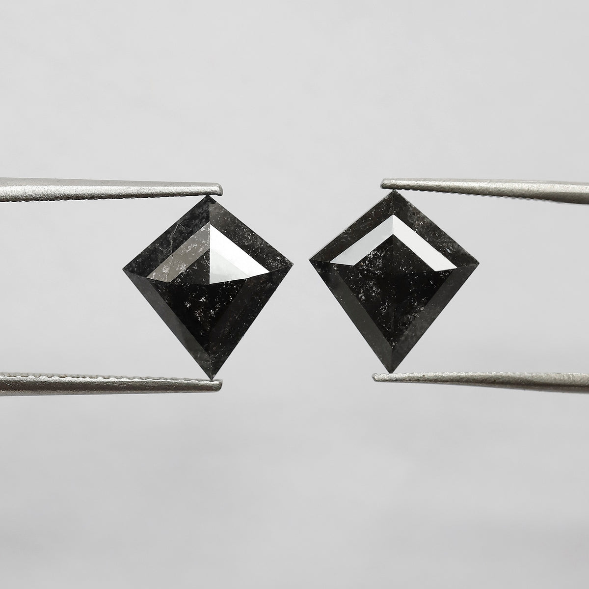 4.32 Ct 11.80 MM Pair Of Kite Shape Loose Natural Salt and Pepper Natural Black Color Diamond For Earring