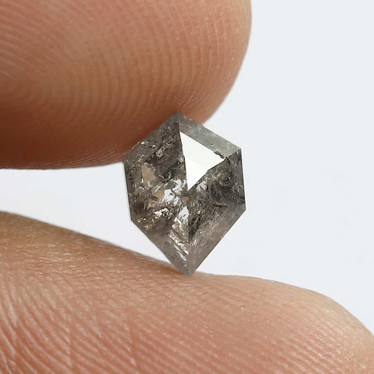1.24 CT geometric Shape Salt and Pepper Diamond 7.90 MM black grey Color Loose Natural Diamond For Wedding Ring