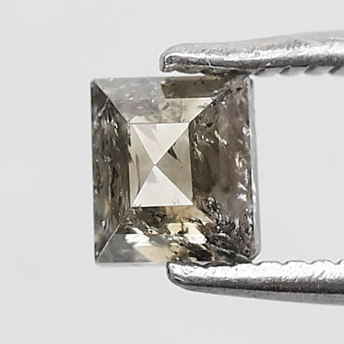 0.67 CT Geometric Shape Salt and Pepper Diamond 4.50 MM greenish Color Loose Natural Diamond For Wedding Ring