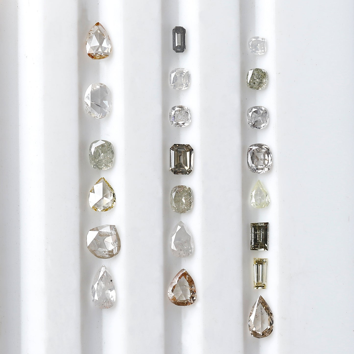 1.39 CT Mix Shape Natural Loose Diamonds 1.8 to 4.4 MM Pear Cut Oval Cut Emerald Cut Light Brown Color SI Clarity Diamonds For 21 Pieces