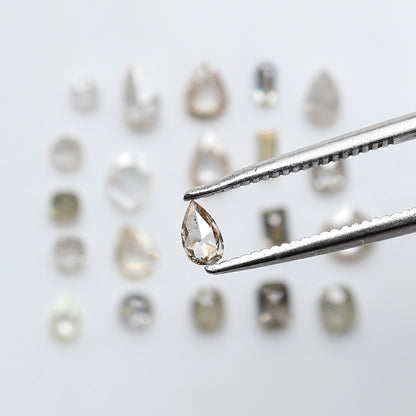1.39 CT Mix Shape Natural Loose Diamonds 1.8 to 4.4 MM Pear Cut Oval Cut Emerald Cut Light Brown Color SI Clarity Diamonds For 21 Pieces