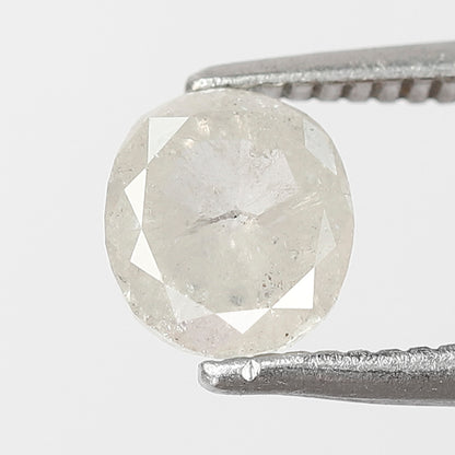 0.76 CT Oval shape Misty White color Natural loose 5.80 mm salt and pepper diamond