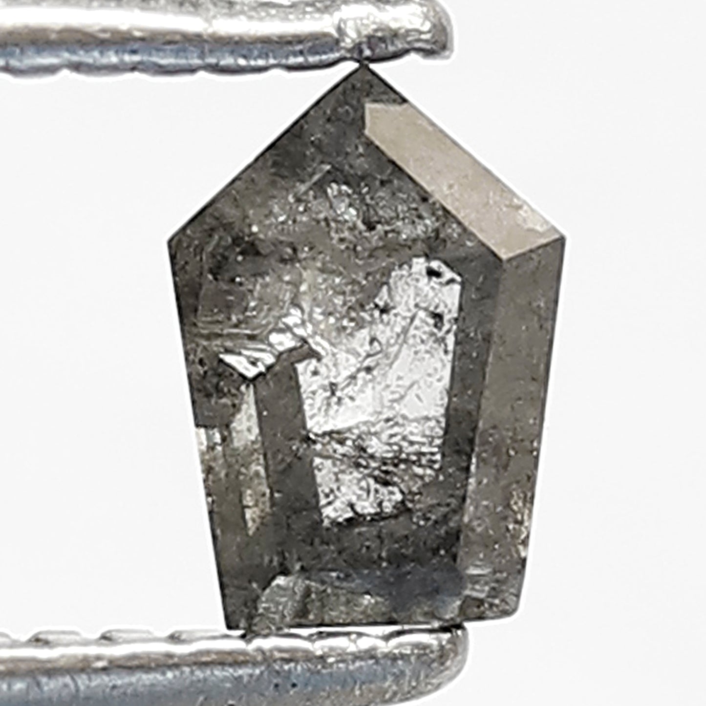 0.32 CT Geometric Shape Natural Conflict Free Grey Black Color Diamond 5 MM Earth Mined Diamond for Jewelry