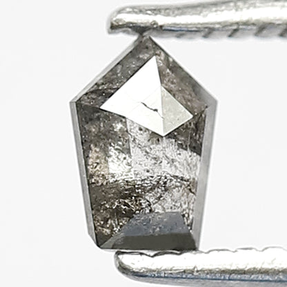 0.32 CT Geometric Shape Natural Conflict Free Grey Black Color Diamond 5 MM Earth Mined Diamond for Jewelry