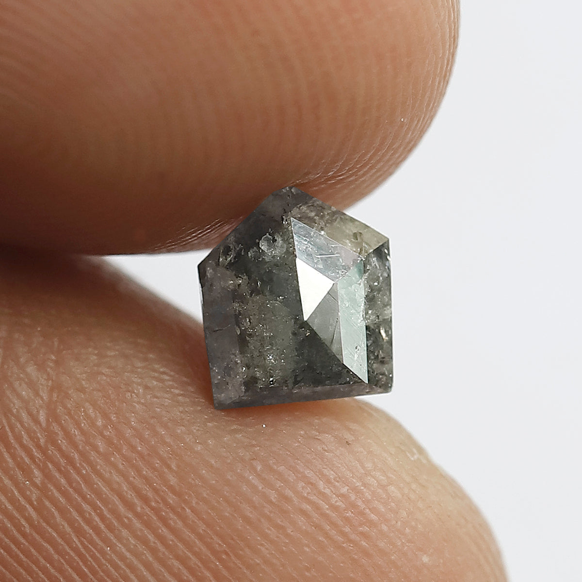 0.95 CT Modified Gray Black Diamond, 6.20 MM Natural Salt and Pepper Diamond