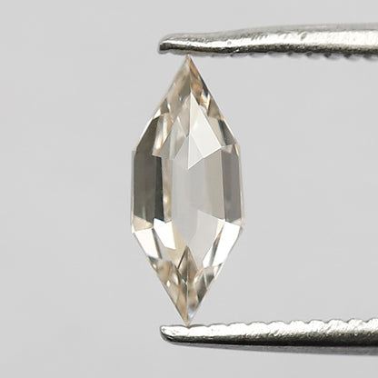 0.61 CT Loose Natural Light Fancy Orange Color Diamond 8.9 MM VS Clarity Portrait Cut Clear Diamond For Custom Design Jewelry