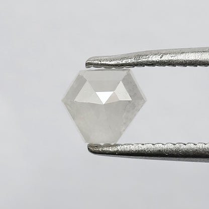 0.49 Ct Modified Icy White Diamond Natural 4.7 MM Salt and Pepper Diamond
