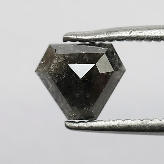 0.71 CT Geometric cut Loose Diamond Natural 5.5 MM Salt and Pepper Diamond