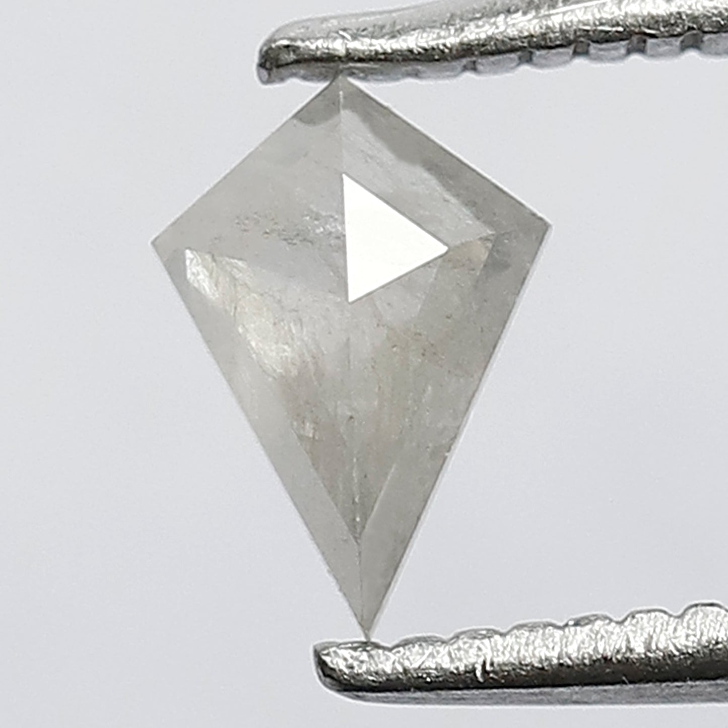 0.36 CT Fancy misty White color 6 mm Step Cut Flat Back Beautiful Kite Shape Salt and Pepper Diamond Perfect For Making Stunning Necklace