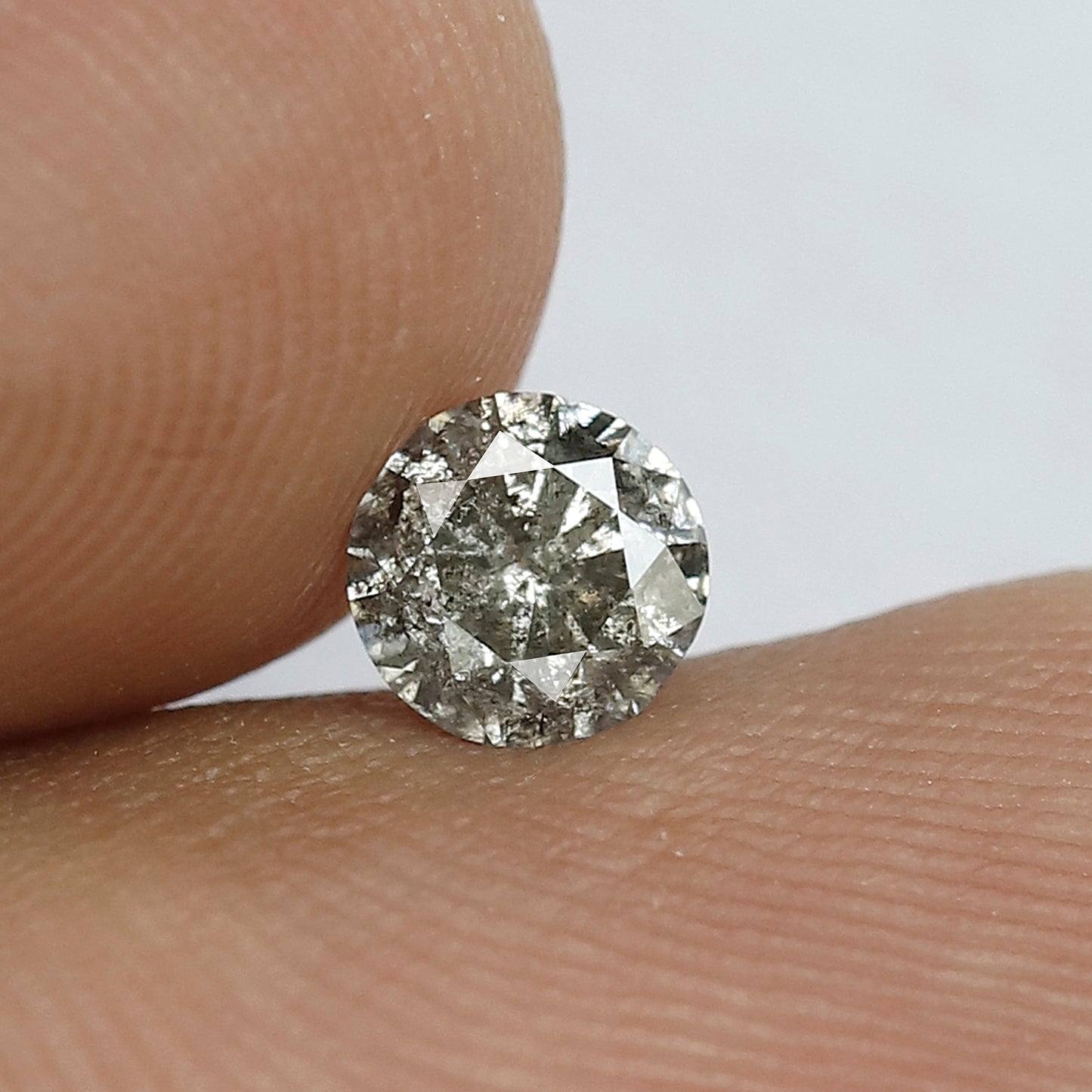 0.47 CT Splendid Grey Black Pointed round Brilliant Cut Natural 4.90 mm Salt and Pepper Diamond Perfect For Making Prong setting Halo Ring