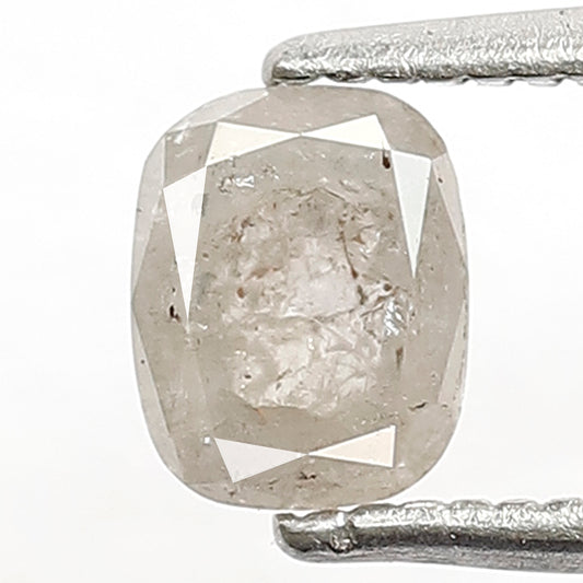 0.66 CT Oval shape natural loose Misty White color 5.50 MM salt and pepper diamond