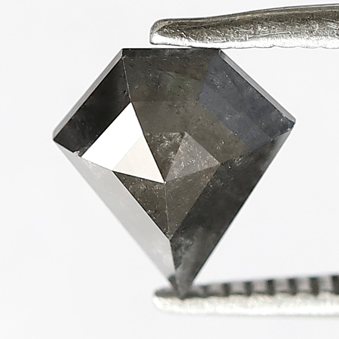 1.01 CT Geometric shape Natural loose 7.70 MM Grey Black color salt and pepper diamond