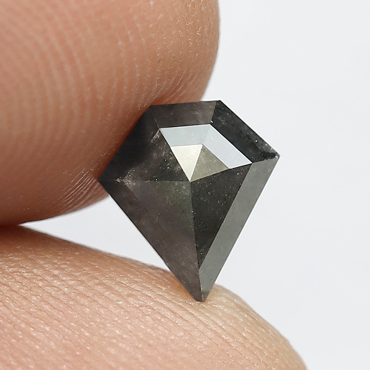 1.01 CT Geometric shape Natural loose 7.70 MM Grey Black color salt and pepper diamond