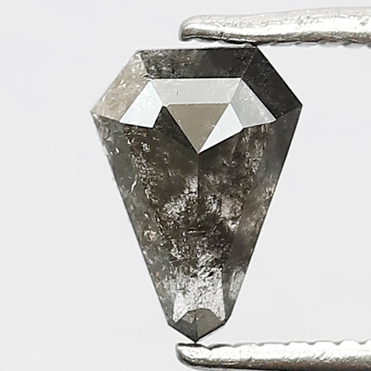 0.77 CT Geometric shape Natural loose Grey Black color 7.60 MM Salt and pepper Diamond