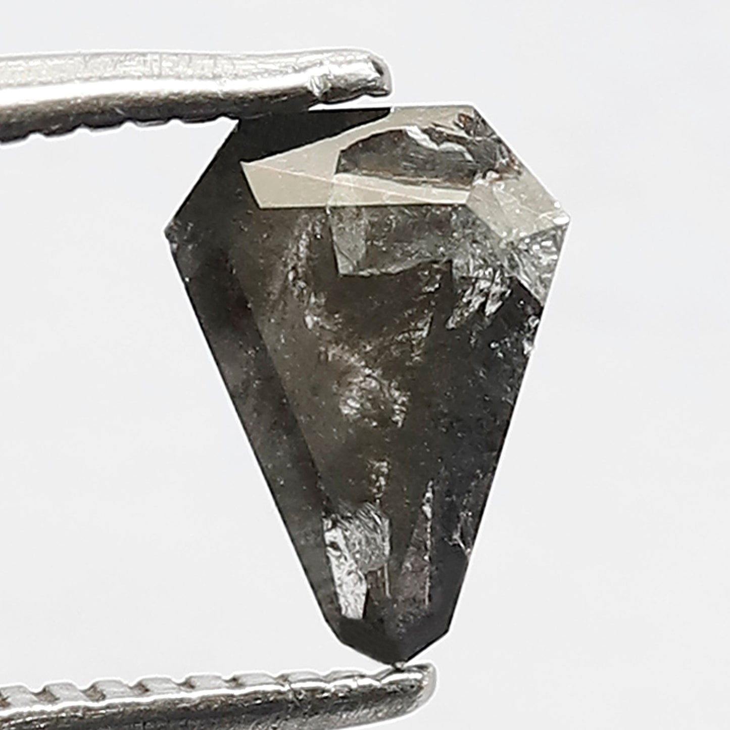 0.77 CT Geometric shape Natural loose Grey Black color 7.60 MM Salt and pepper Diamond