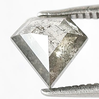 0.94 CT Geometric shape grey black color 6.70 MM salt and pepper diamond