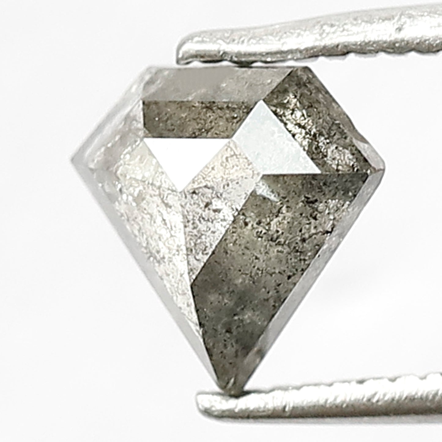 0.94 CT Geometric shape grey black color 6.70 MM salt and pepper diamond