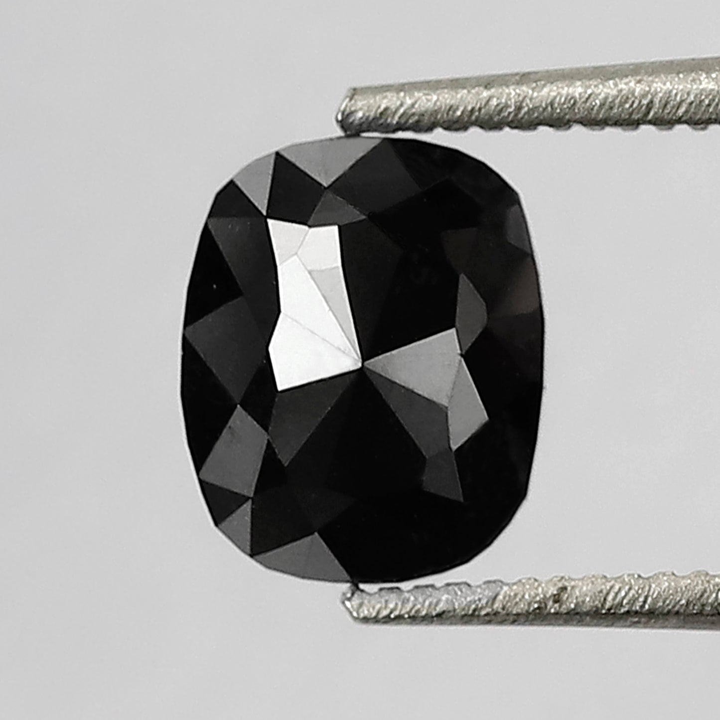 0.96 CT Oval Shape Heated Black Color Diamond 6.50 MM Loos Oval Cut Diamond For Wedding Ring
