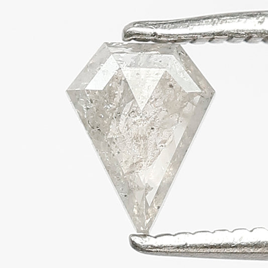0.46 CT Geometric shape Natural loose 6.50 MM Misty White color Translucent salt and pepper diamond