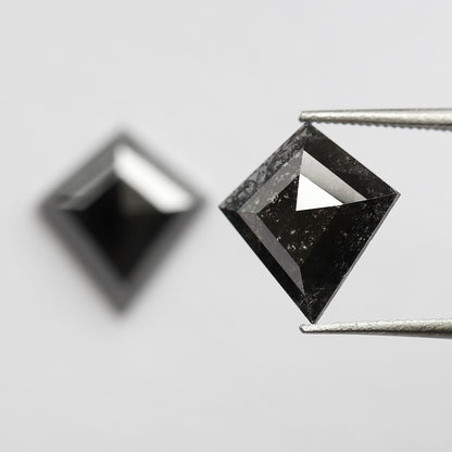 4.32 Ct 11.80 MM Pair Of Kite Shape Loose Natural Salt and Pepper Natural Black Color Diamond For Earring