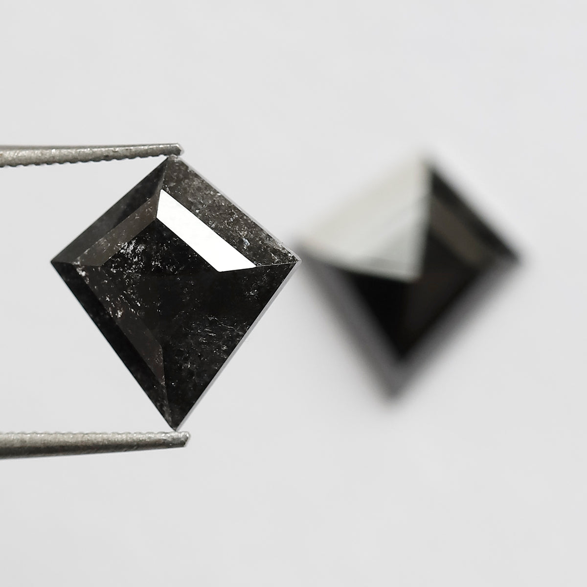4.32 Ct 11.80 MM Pair Of Kite Shape Loose Natural Salt and Pepper Natural Black Color Diamond For Earring