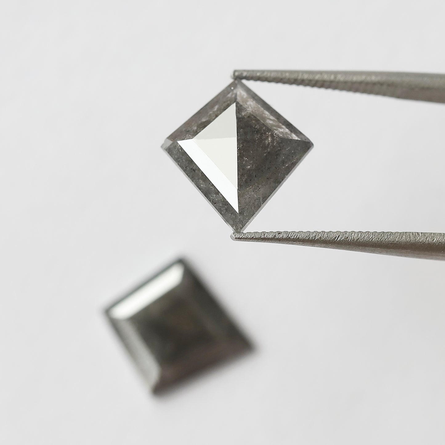 3.20 CT 11.40 MM Pair of Kite Shape Loose Natural Salt and Pepper Dark Stormy Gray Color Diamond For Jewelry