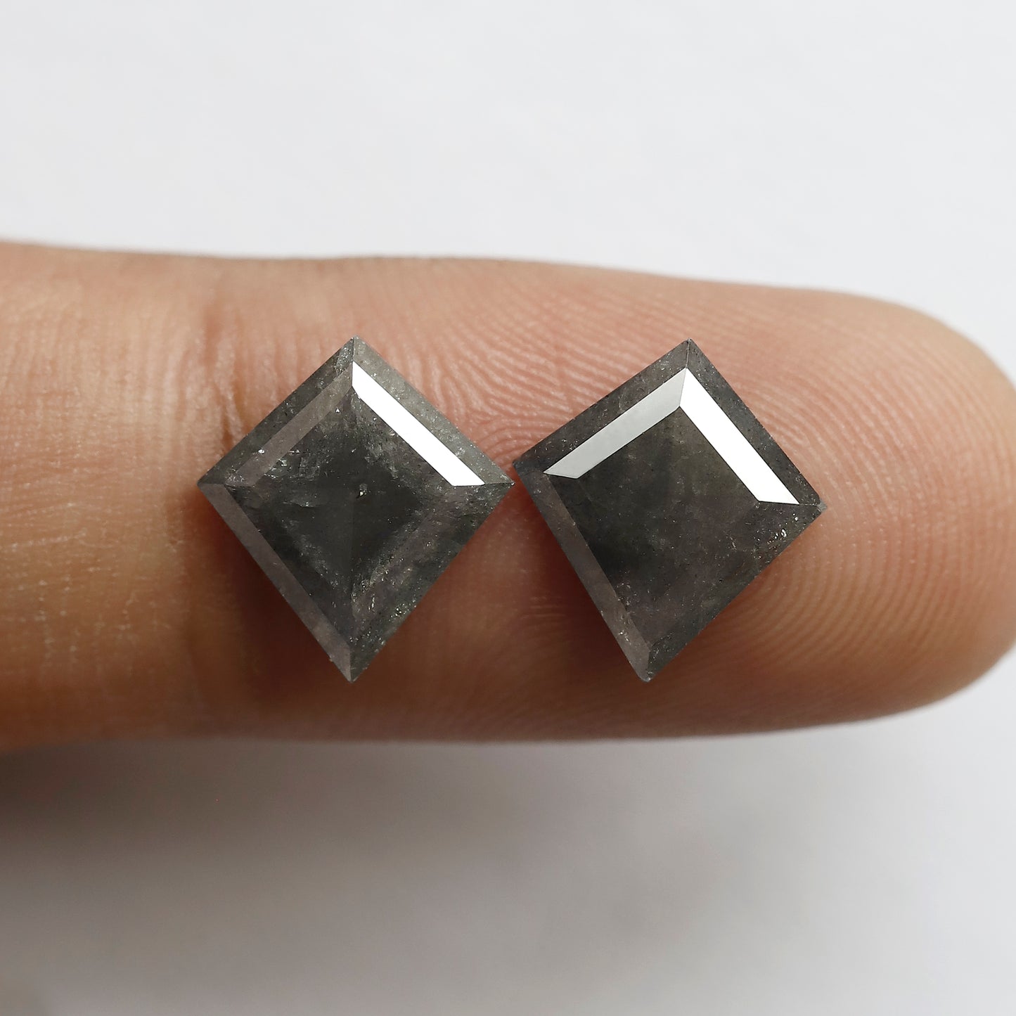 3.20 CT 11.40 MM Pair of Kite Shape Loose Natural Salt and Pepper Dark Stormy Gray Color Diamond For Jewelry
