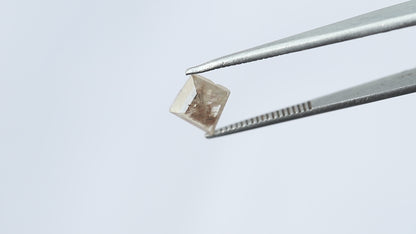 0.95 CT 8 MM Beautiful Kite Shape Loose Rustic Diamond Fancy Grey Red Color